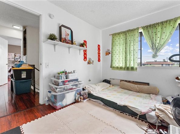 3927 W McFadden Avenue B, Santa Ana CA 92704