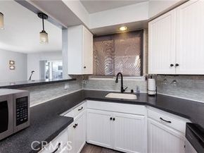 12 3rd Place, Long Beach CA 90802