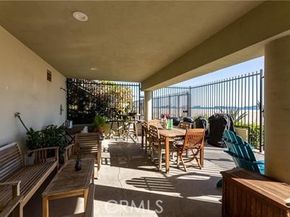 12 3rd Place, Long Beach CA 90802