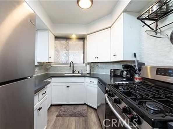 12 3rd Place, Long Beach CA 90802