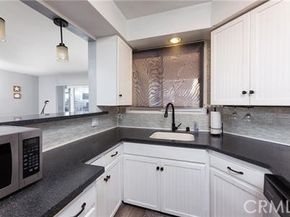 12 3rd Place, Long Beach CA 90802