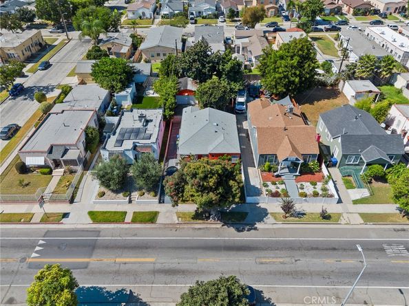 5951 S Van Ness, Los Angeles CA 90047