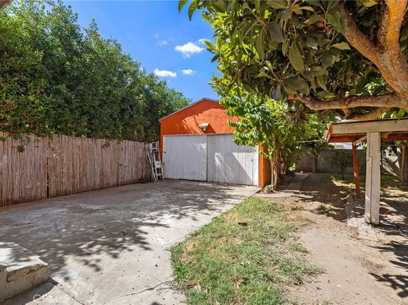 5951 S Van Ness, Los Angeles CA 90047