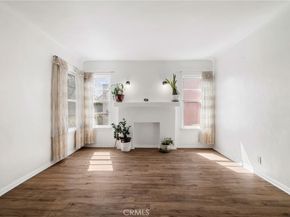 5951 S Van Ness, Los Angeles CA 90047