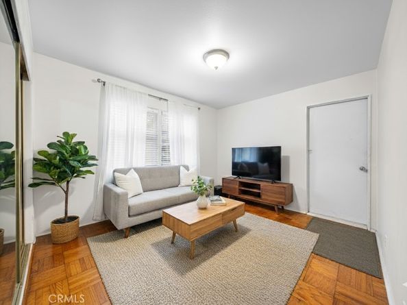 16738 Index, Granada Hills CA 91344