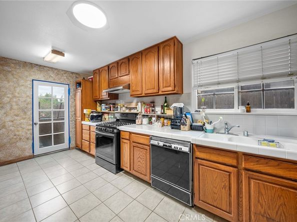 16738 Index, Granada Hills CA 91344