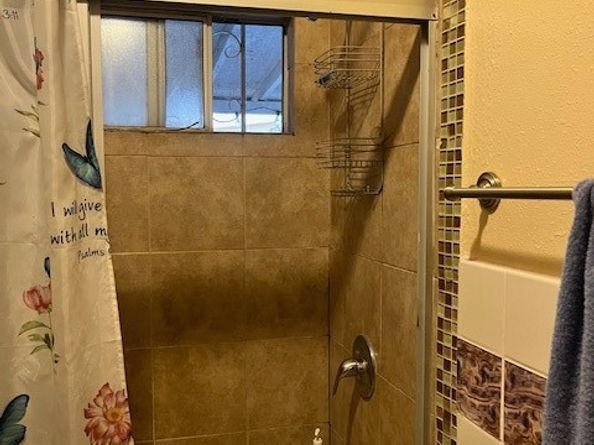 1418 W 70th Street, Los Angeles CA 90047