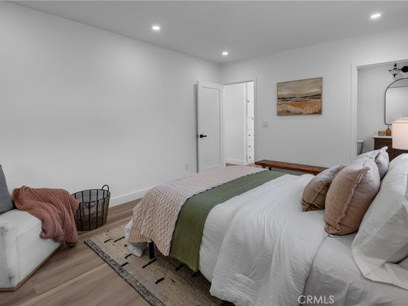 1732 Newport Avenue, Pasadena CA 91103