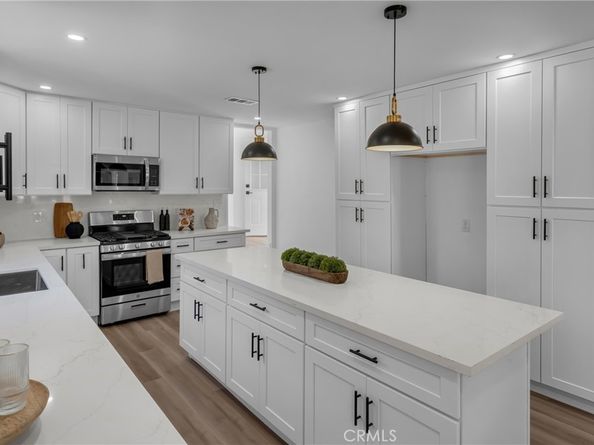 1732 Newport Avenue, Pasadena CA 91103