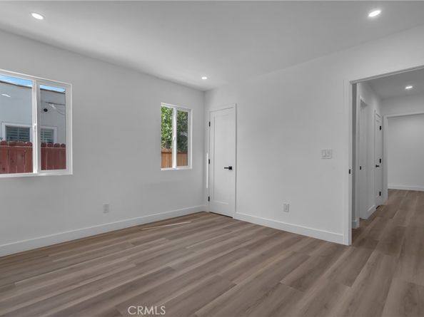 1732 Newport Avenue, Pasadena CA 91103