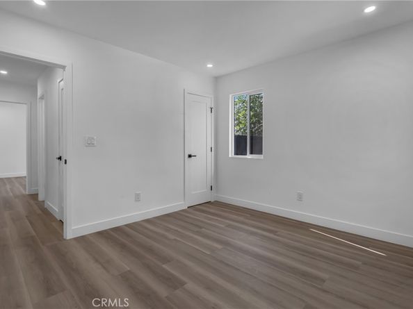 1732 Newport Avenue, Pasadena CA 91103