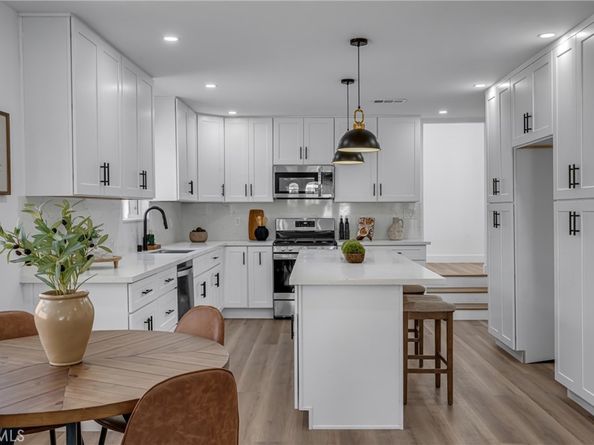 1732 Newport Avenue, Pasadena CA 91103