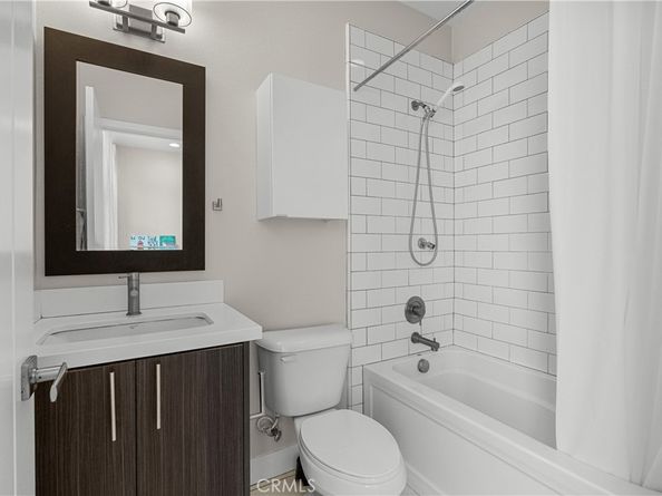2753 Waverly Drive 705, Los Angeles CA 90039