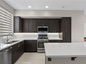 2753 Waverly Drive 705, Los Angeles CA 90039