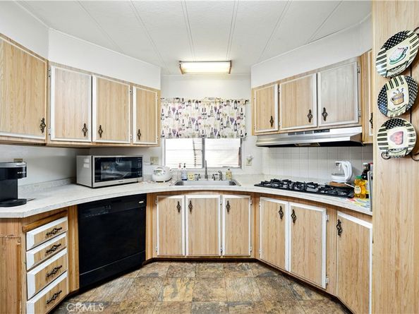 3595 Santa Fe Avenue 60, Long Beach CA 90810