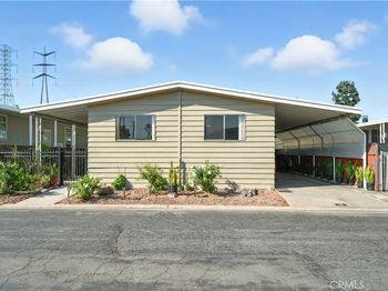 3595 Santa Fe Avenue