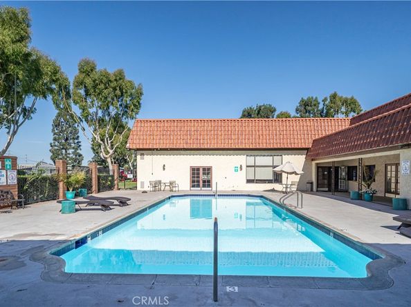 3595 Santa Fe Avenue 60, Long Beach CA 90810