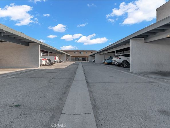 2890 E Artesia Blvd 57, Long Beach CA 90805