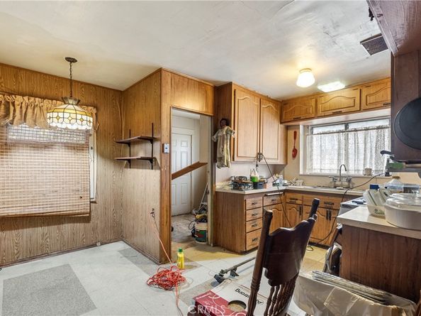 2936 Edgehill Drive, Los Angeles CA 90018