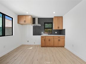 2228 W 73rd Street, Los Angeles CA 90043