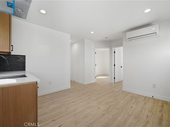 2228 W 73rd Street, Los Angeles CA 90043