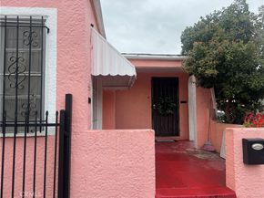 529 W 56th Street, Los Angeles CA 90037