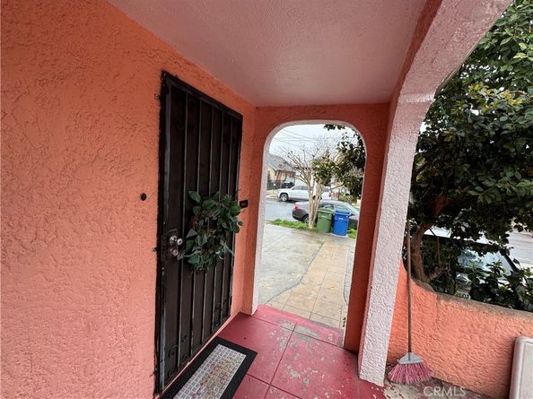 529 W 56th Street, Los Angeles CA 90037