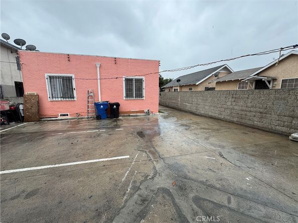 529 W 56th Street, Los Angeles CA 90037