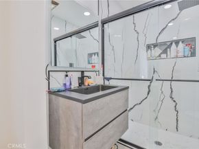 3206 W 59th Street, Los Angeles CA 90043