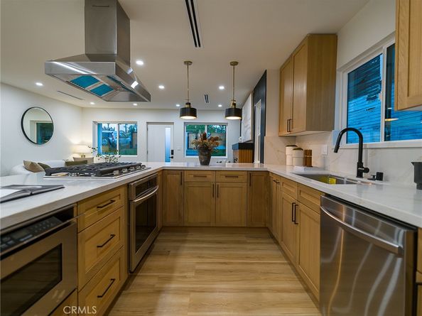 4925 Buchanan Street, Los Angeles CA 90042