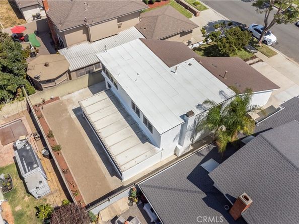 1675 E Cyrene Drive, Carson CA 90746