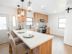 9821 S 8th Avenue, Inglewood CA 90305