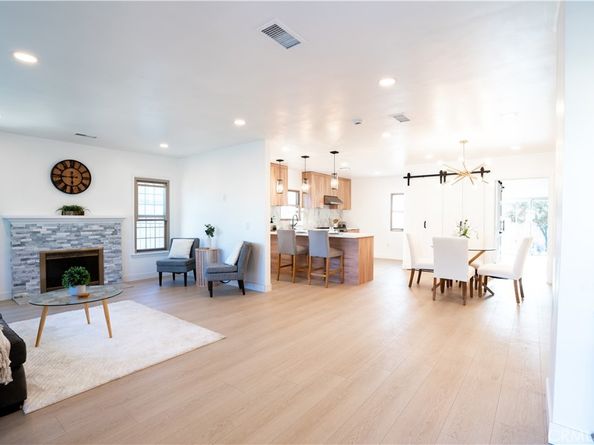 9821 S 8th Avenue, Inglewood CA 90305
