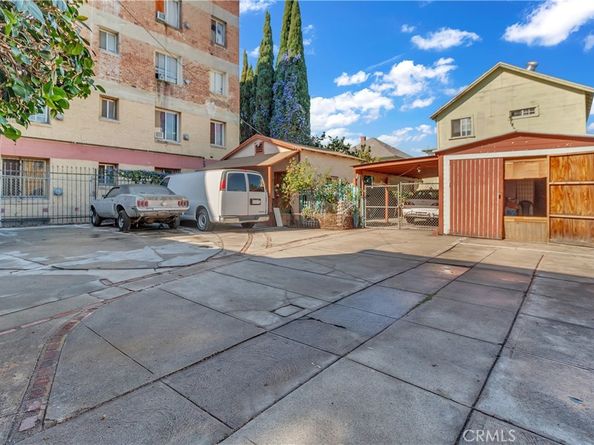 1437 S Bonnie Brae Street, Los Angeles CA 90006