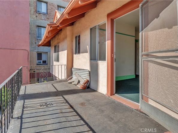 1437 S Bonnie Brae Street, Los Angeles CA 90006