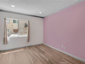 5460 White Oak B103, Encino CA 91316