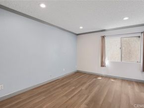 5460 White Oak B103, Encino CA 91316