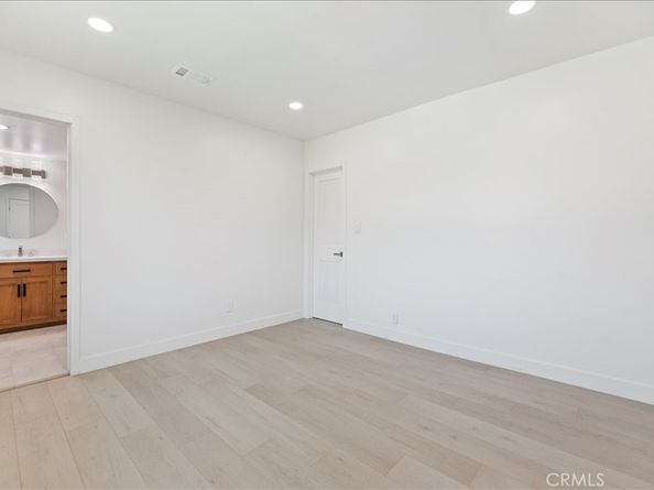 3011 5th, Los Angeles CA 90018