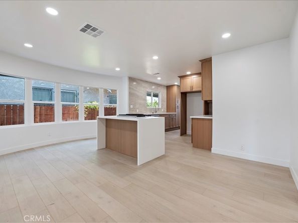 3011 5th, Los Angeles CA 90018