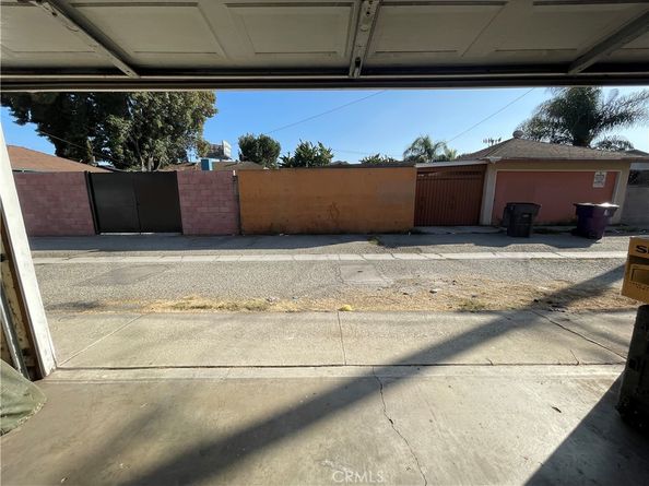 218 W Gardner, Long Beach CA 90805