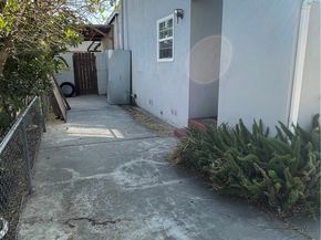 218 W Gardner, Long Beach CA 90805