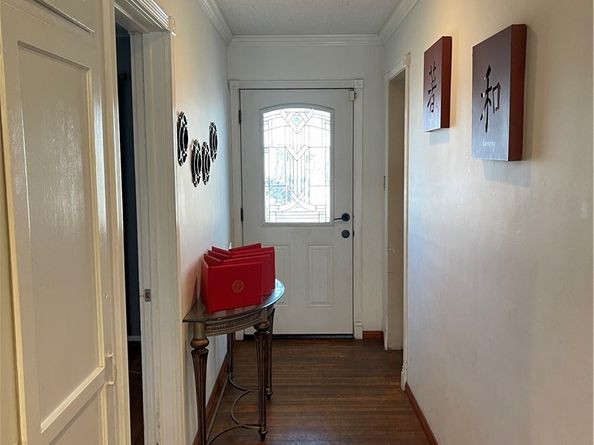 218 W Gardner, Long Beach CA 90805