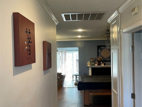 218 W Gardner, Long Beach CA 90805