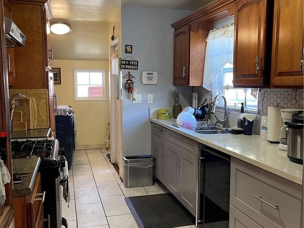 218 W Gardner, Long Beach CA 90805