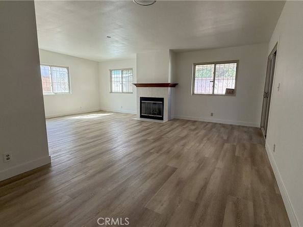 2425 W 116TH Street, Hawthorne CA 90250