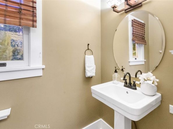 450 W Sierra Madre Avenue, Glendora CA 91741