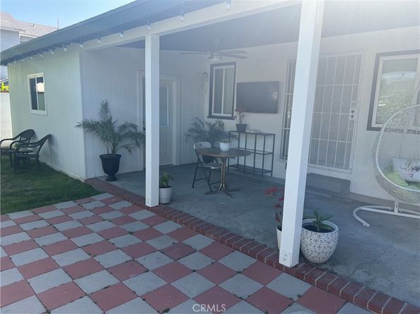 5754 Ensign AVE, North Hollywood CA 91601