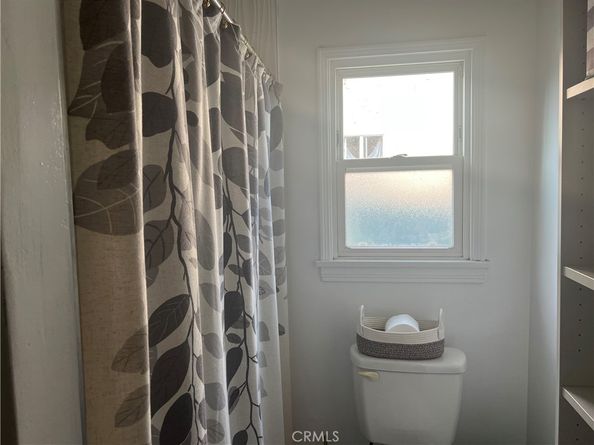 5754 Ensign AVE, North Hollywood CA 91601