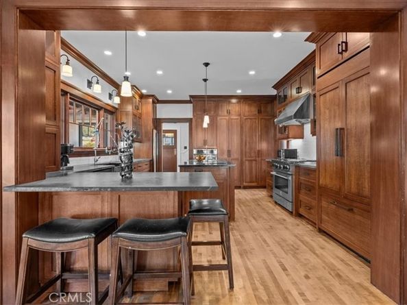 2360 N Mountain Avenue, Upland CA 91784