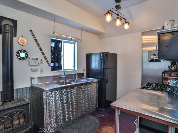 520 N Vine REAR Avenue, Ontario CA 91761